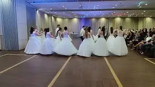 Egri Kossuth Zsuzsa Szakközépiskola 13.a osztály végzőseinek keringője 