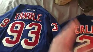 Real Vs Fake NHL Reebok Jersey | HOW TO SPOT A FAKE JERSEY!!!!!