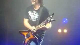 Solo by stainds Mike Mushok live in chicago 2009