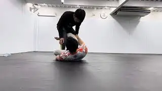 Off balance from R guard