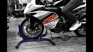 Motorcycle Wheel Chock for KTM, Harley Davisdon, Triumph, Ducati, Hayabusa at Redline Racing Store