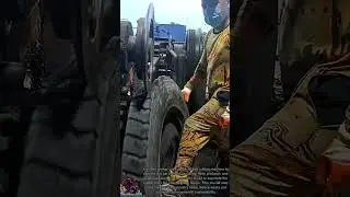 Professional Tire Recycling Process || How Old Tires Are Cut and Reused