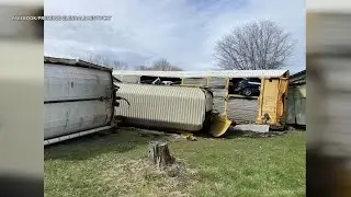 Train derails in Glendale, Kentucky