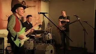 Robin Bibi Band at St Harmonica's Blues Club on 14th January 2022 (Part 2)