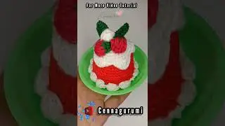 Crochet Strawberry Cake #tutorialamigurumi #amigurumikeychain #crochettutorial #crochetcake