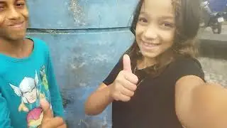 N&oacute;s procurando as quatro crian&ccedil;as sumidas
