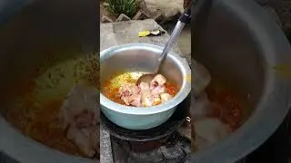 Taste of Tradition Cooking Chicken Potato in the Village Way, Tender and Spicy: Homemade Alo Ghosht