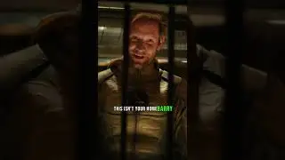 Barry talks to Thawne during Flashpoint | #flash ⚡