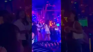 Dziewczyny się bawią w Kambodży. #siemreap #cebecebe #party #clubbing #asia #cambodia #nightlife