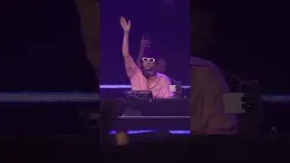 Fisher Drops Viral &ldquo;Kids&rdquo; (Cloonee & Fezzo Remix) 🎧 Massive Crowd Reacts @ Tomorrowland 2025