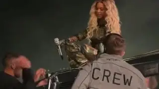 beyonce and blue ivy/ TANK BROKE DOWN LAST NIGHT IN BOSTON