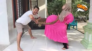Drama Lucu 💢😱 Ibu Hamil Melahirkan Di Tarik Pakai kain Jarik  Dokter