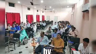 Training of science teachers. How to make funny classroom? What are main ideas of 21st century 