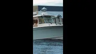 Effortless hull cleaning, like brand new!