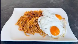 ஸ்பகெட்டியும் பீவ் இறைச்சியும்  என்ன ஒரு ரேஸ்ட் spaghettti with minced beefsauce @switzerland