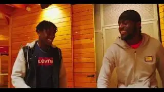 Mon&eacute; - C'est l'&eacute;t&eacute; (Clip Officiel)