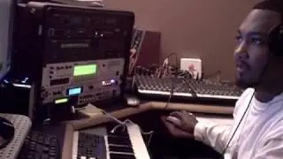 NefRyder Making an R&B Beat