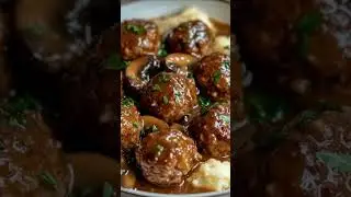 Meatballs in Rich Mushroom Gravy 🥘