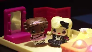 Fancy Dancing & Fan Frustration at the My Mini MixieQ's Ballet! | My Mini MixieQ's | Mattel