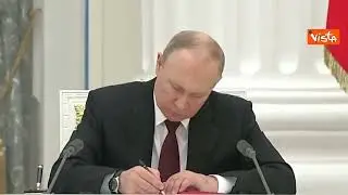 Putin riconosce il Donbass, la firma del Trattato
