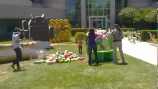 Android Jellybean Statue Lands at Google