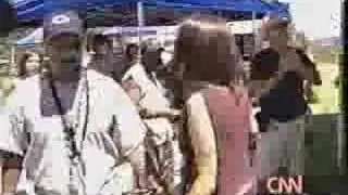 Laura Pausini - Surrender (CNN en Español)