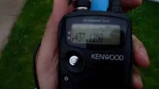 MOV01062 KENWOOD TH-F6A LUSAT LO-19 SAT CW TELEM   Satellite hamradio  Yaesu FT-847