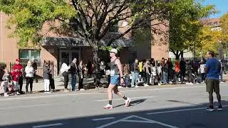 The Vibe at the NYC Marathon 2025 – Mile 22.5 Energy! 🎊🏃‍♂️