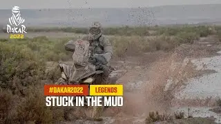 Dakar Legends - Stuck in the mud - #Dakar2022
