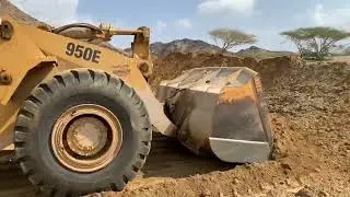 Powerful Caterpillar Loader 950E  💪💪💪( part 1)