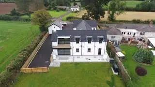 98 Moira Road, Hillsborough, BT26 6JW