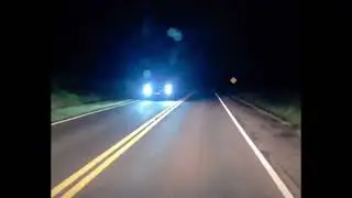 Carros danificados em buracos na PR entre Mau&aacute; e Cruzmaltina