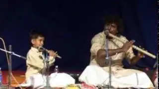 Shadaj Godkhindi in 3 Generations concert Raag Yaman.mpg