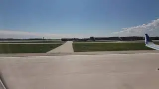 Air Force One at Milwaukee (MKE) | #mke #milwaukeeairport #airforce1