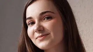 SIMONA PURR | The stunning Czech star ⭐ who got her start in 2021