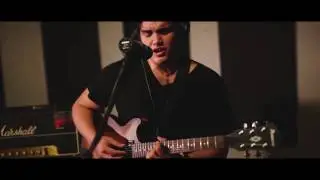Grayson Moon - Blackbird (Buzzlounge Live Session)