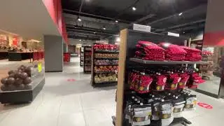 Inside Manchester United&rsquo;s megastore [ Manchester , England ]