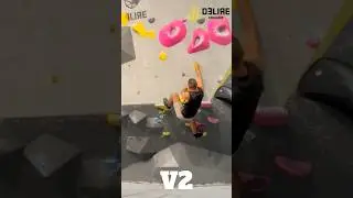 Bouldering V3 #bouldering #climbing #training