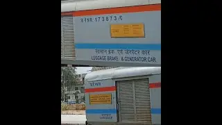 12478-smvdktra-jamnagar+19484-barauni-ahmedabad skips station rapidly. #railfununlimited #superfast
