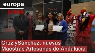 Dise&ntilde;adora Mar&iacute;a del Carmen Cruz y bordadora Mar&iacute;a Jos&eacute; S&aacute;nchez, Maestras Artesanas
