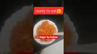 easy way to make Gajar ka halwa #athome #delicious #indiansweetsdesserts #winterrecipe #shorts