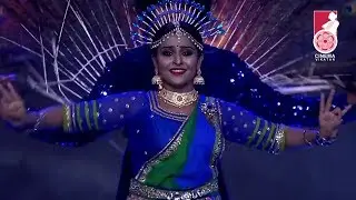 Beautiful Dance performance of Remya Nambeesan | Vikatan Nambikkai Awards