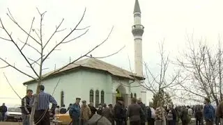 Muslims in Ukraine caught in the middle