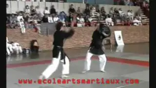KOBUDO:Combat Kue et Timbe.