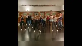 Bachata Lady Styling Choreography with students | PELIGROSA ⚠️