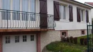 Porte de garage NEO10 motorisée latérale coulissante