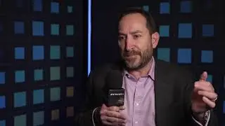 Тодд Роуз из компании InMobi в студии Stagwell Content Studio на выставке CES 2026.