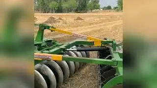 Hydraulic pressure harrow 18 disc