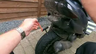 Sådan finder du utæthed og lapper et punkteret knallertdæk (Gilera Stalker)