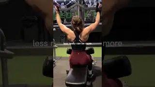 She&rsquo;s Getting Stronger 💕  Female Gym Life | ASMR | ABS Workout | #gymshorts #fitness #asmr